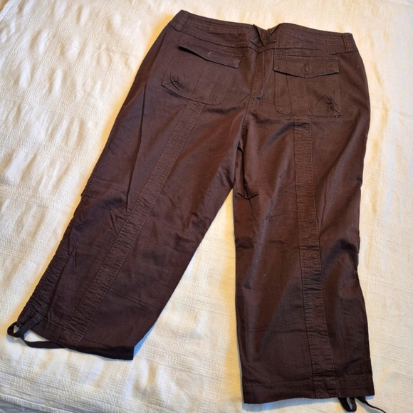 Style & Co women's size 16 brown cropped pants, drawstring cuffs, NWOT - Picture 6 of 9